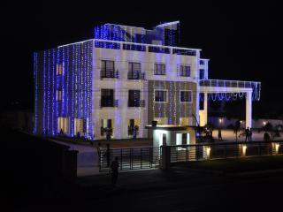 Chandra Royal Inn Веланканни Экстерьер фото